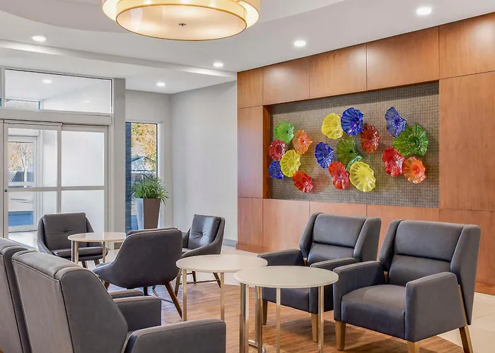 Homewood Suites By Hilton Winnipeg Airport - Polo ParkAirport Hotel